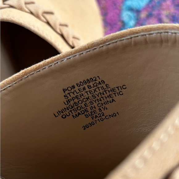 NWOT J. Crew | Women’s caramel faux suede wooden chunky heel braided bridge clog - Picture 9 of 10